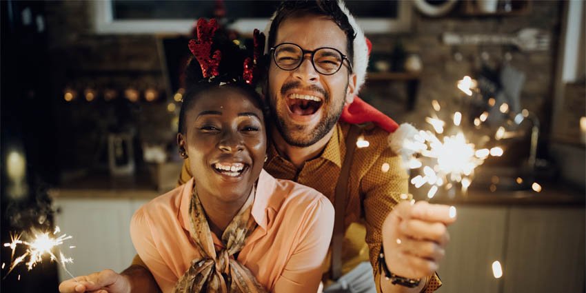 8 Tips for Dating During the Holiday Season