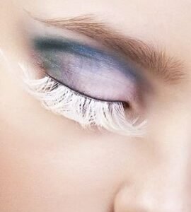 Baci White Feather Eyelashes